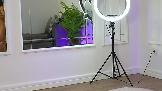 Humsafar-HDX-13 – webcam model profile photo Image 16