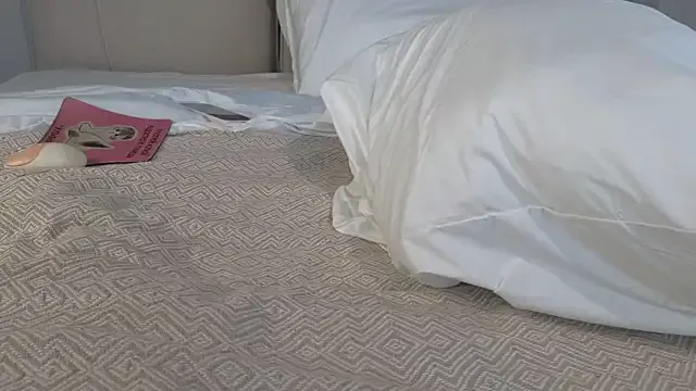 oypo – webcam model profile photo Image 18