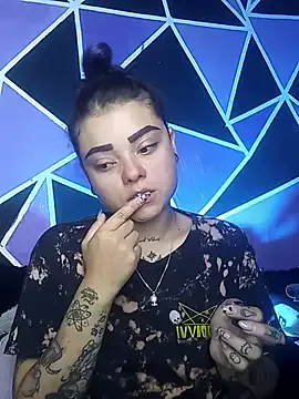 AnnaAurikas – webcam model profile photo Image 10