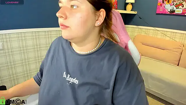 jasminesummer – webcam model profile photo Image 15