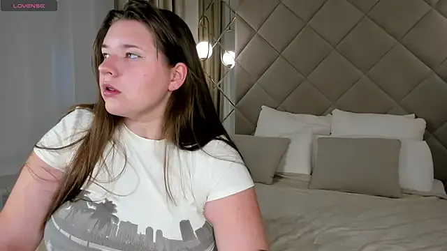 jasminesummer – webcam model profile photo Image 2