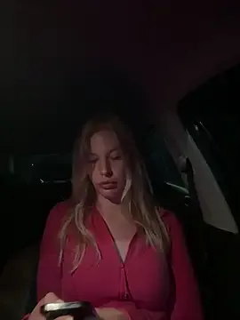 HotBella- – webcam model profile photo Image 10