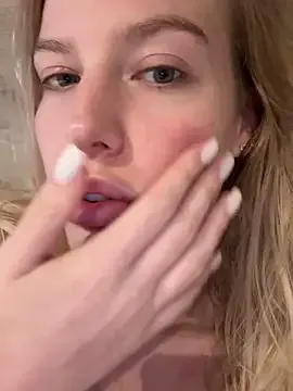 HotBella- – webcam model profile photo Image 11