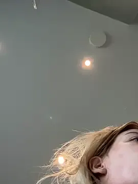 HotBella- – webcam model profile photo Image 12