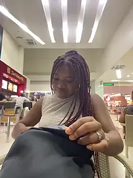 maataaan – webcam model profile photo Image 16