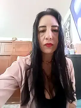 christine-x Image 3