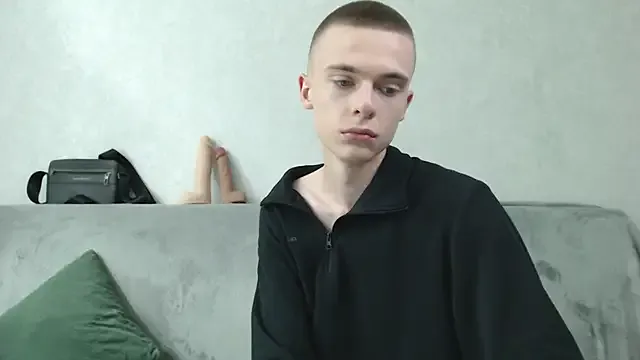  – webcam model profile photo Image 12