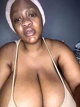 AddisonArt – webcam model profile photo Image 15