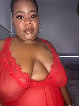 roouse – webcam model profile photo Image 2