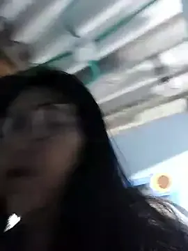 NANA_7 – webcam model profile photo Image 3