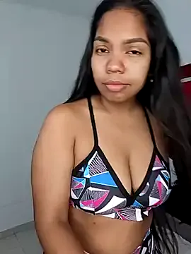 maataaan – webcam model profile photo Image 4
