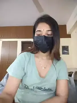 LillySaen cam model Image 15