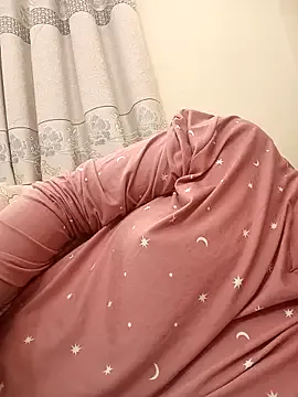 LillySaen cam model Image 6