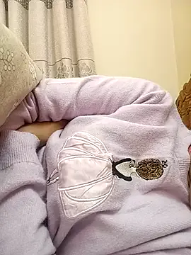 LillySaen cam model Image 8