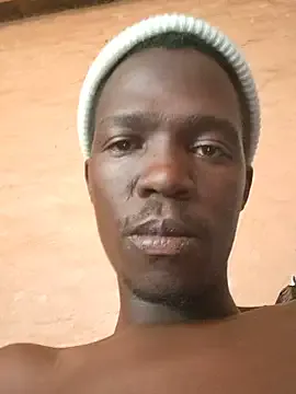 Khadija37 – webcam model profile photo Image 4