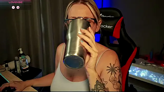 dirtypub – webcam model profile photo Image 4