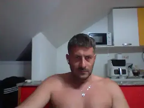 maataaan – webcam model profile photo Image 6