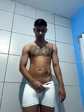 erosuke9 – webcam model profile photo Image 3