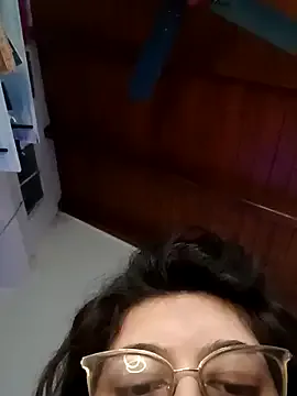 Kamila151 – webcam model profile photo Image 12