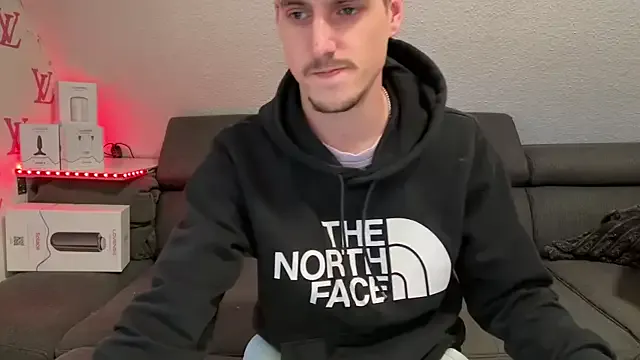 Yui-Ch – webcam model profile photo Image 16