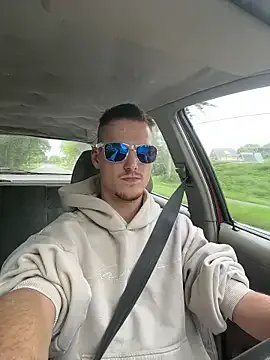 Yui-Ch – webcam model profile photo Image 7