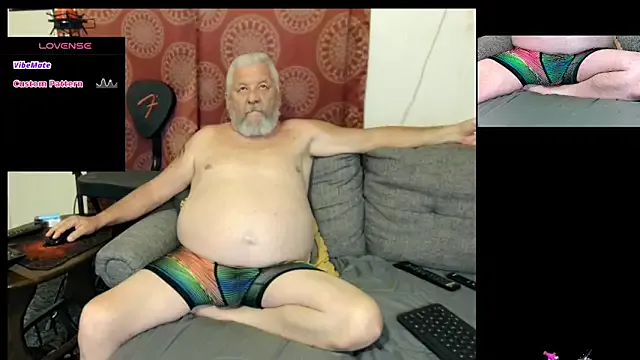 Jbear7127 – webcam model profile photo Image 11