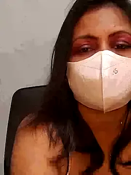 Megu_Melon – webcam model profile photo Image 5