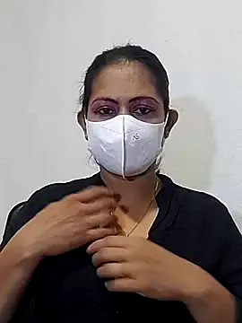 Megu_Melon – webcam model profile photo Image 9