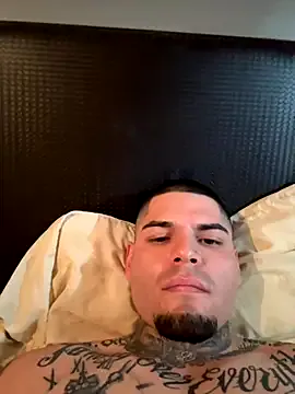 hiroto11058 – webcam model profile photo Image 16