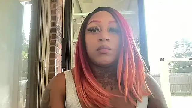 Mia--meow – webcam model profile photo Image 11