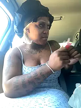 Mia--meow – webcam model profile photo Image 19