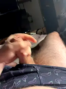 zui_lu – webcam model profile photo Image 7