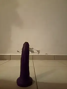 Nonchan_ – webcam model profile photo Image 5