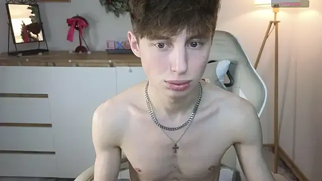 hiroada – webcam model profile photo Image 18