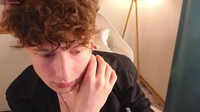 Yo155 – webcam model profile photo Image 8