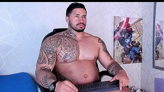 roouse – webcam model profile photo Image 19