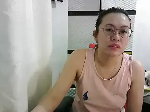 BrianaKaine – webcam model profile photo Image 15