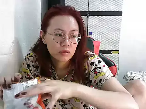 BrianaKaine – webcam model profile photo Image 2