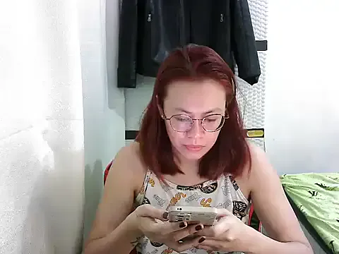 BrianaKaine – webcam model profile photo Image 3