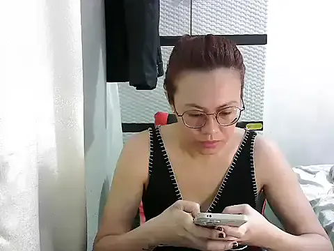 BrianaKaine – webcam model profile photo Image 7