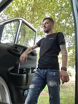 HotBella- – webcam model profile photo Image 11