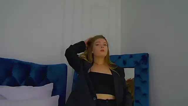 Humsafar-HDX-13 – webcam model profile photo Image 5