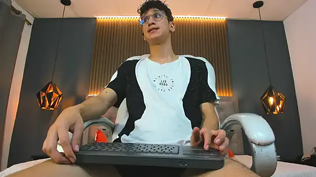 SherlynBhabhi – webcam model profile photo Image 9