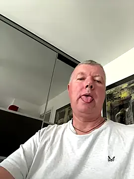 NANA_7 – webcam model profile photo Image 18