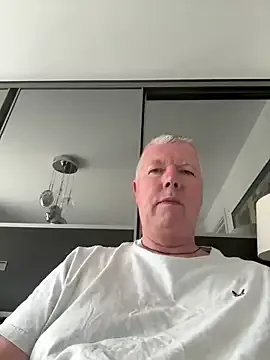 NANA_7 – webcam model profile photo Image 7