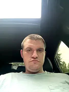 cumitted – webcam model profile photo