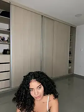 Curlyierr Image 5