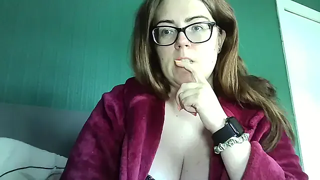 Sofiyaa_39 – webcam model profile photo Image 17