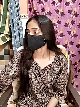 Mia--meow – webcam model profile photo Image 9