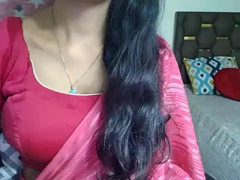 AlisonHale – webcam model profile photo Image 13